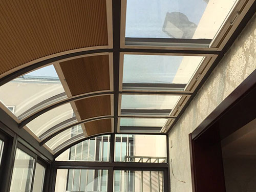 電動(dòng)天棚簾