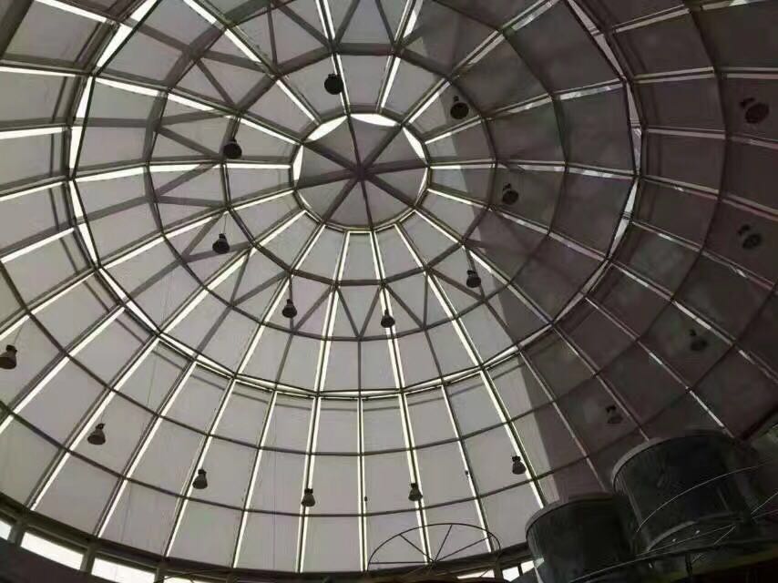 依據(jù)電動天棚簾安裝方法安裝后的效果圖 依據(jù)電動天棚簾安裝方法安裝后的效果圖