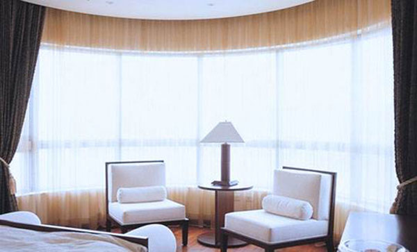 電動(dòng)開(kāi)合簾展示圖2